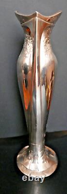 Vase soliflore métal argenté fabriqué par WMF en Allemagne ART NOUVEAU 29 cm