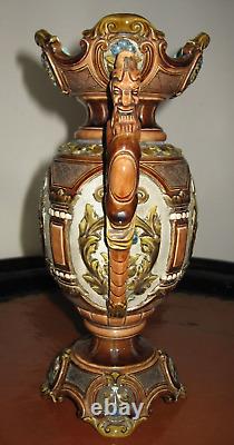 Vases Wilhelm Schiller & Sons d'époque art nouveau vers 1900 Majolique de Bohême